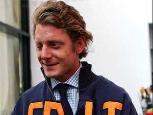 LAPO ELKANN VS MOGGI