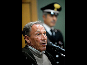 ZEMAN DEPONE...